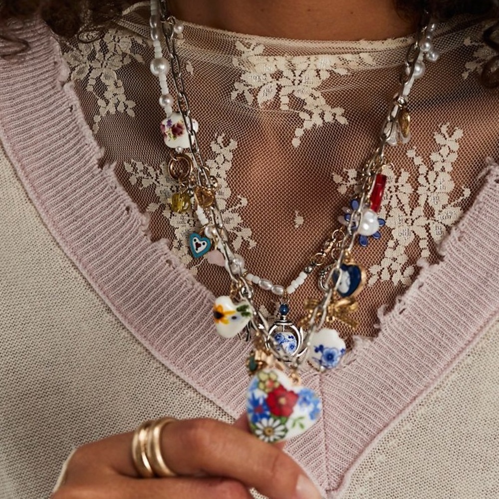SOLD!! SOLD!!!    FREE PEOPLE MAXAMILLION CHARM NECKLACE “Coquette Candy” NWT - Picture 3 of 7